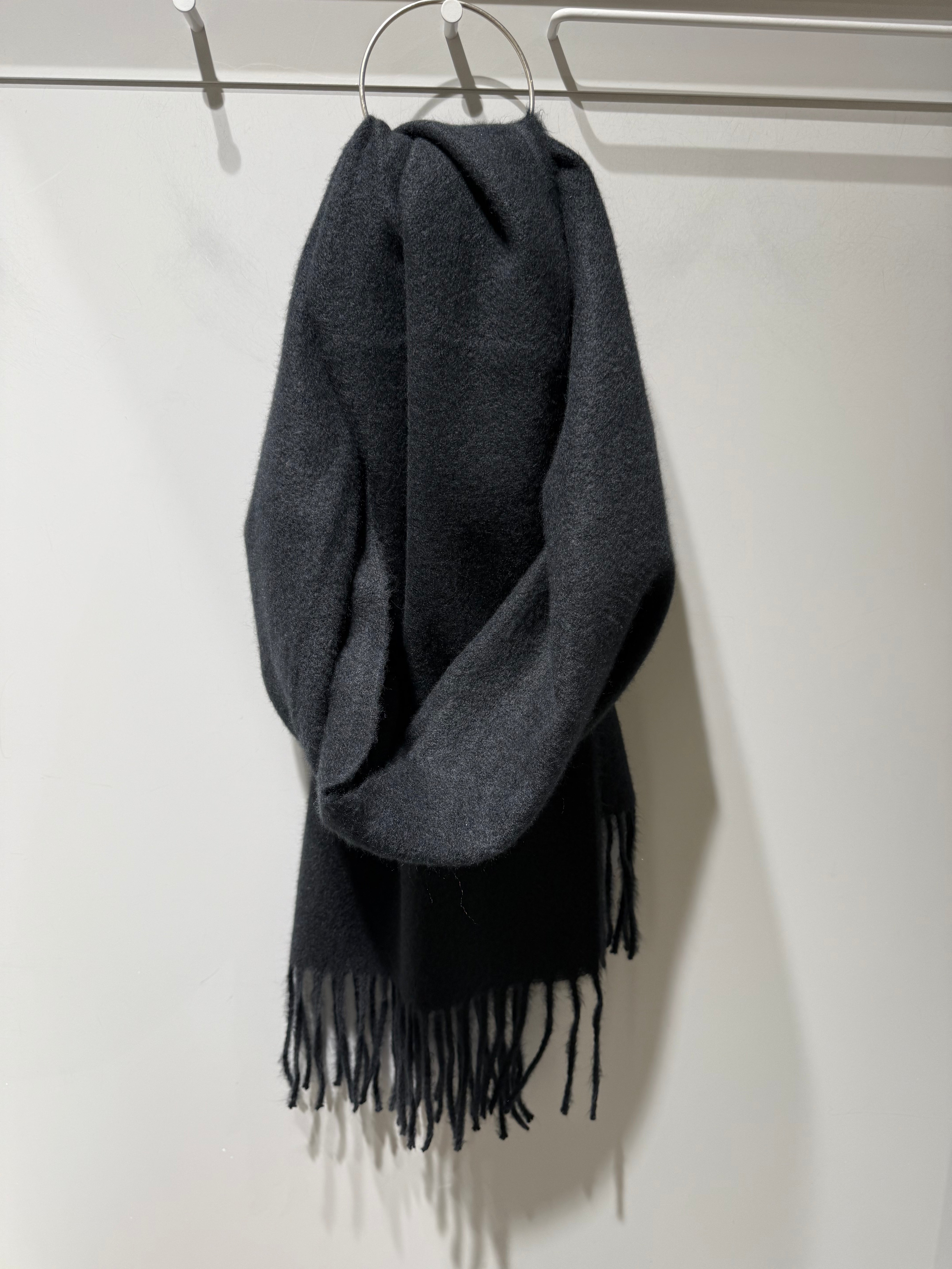 PCLESIA Scarf - Black
